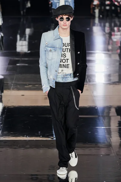 Look 54